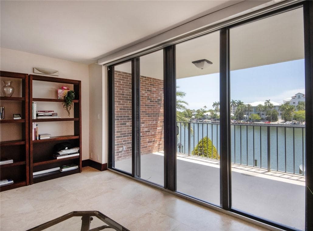 1800 S OCEAN Drive 407 photo 13