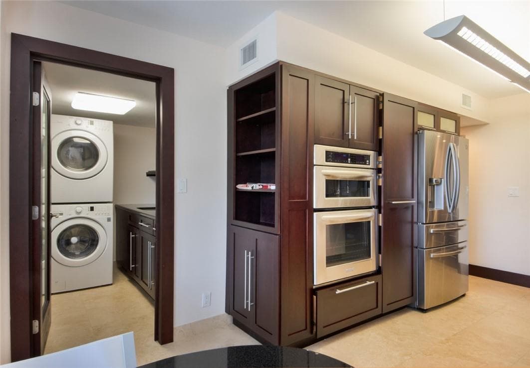 1800 S OCEAN Drive 407 photo 16
