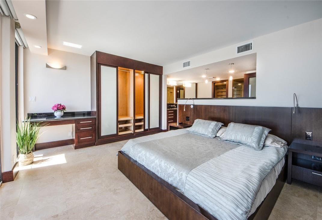 1800 S OCEAN Drive 407 photo 19