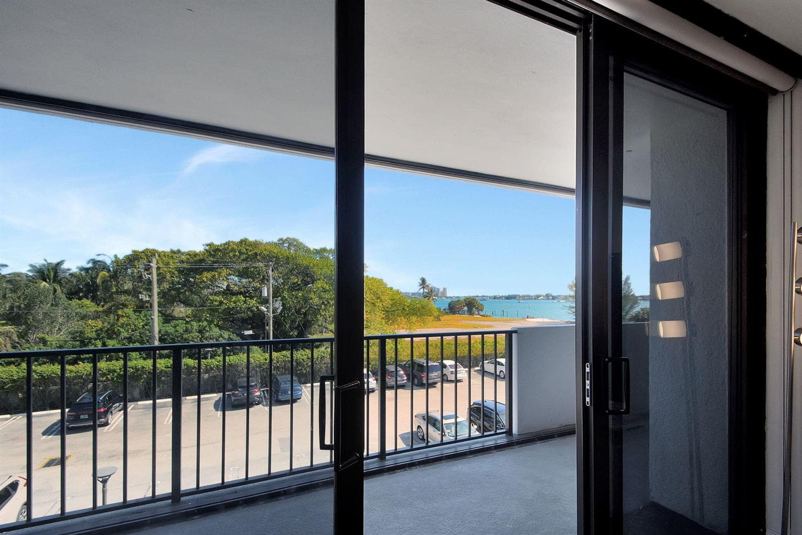 5600 N Flagler Drive Unit 207 photo 4