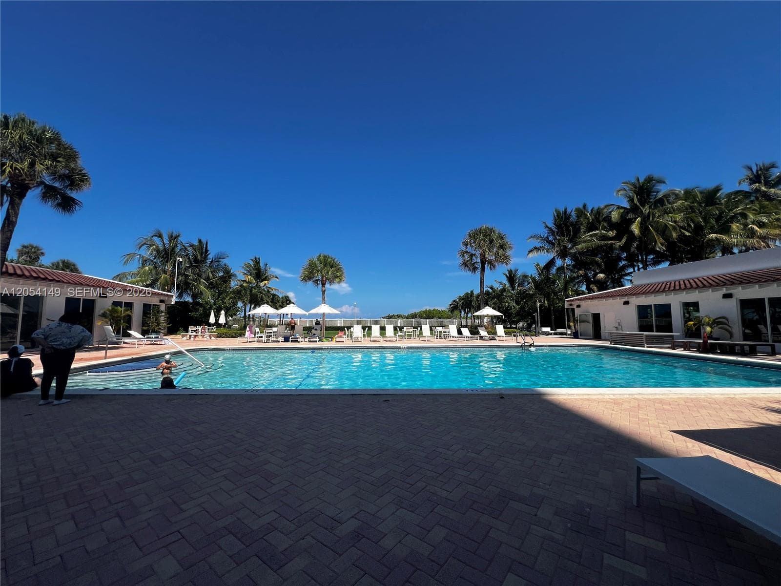 2457 Collins Ave 402 photo 25