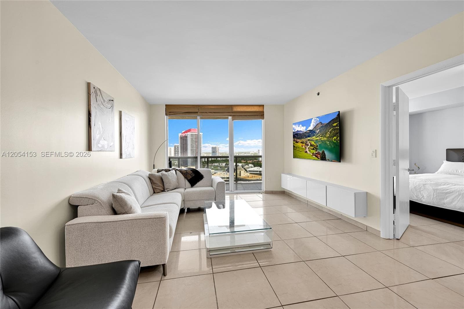 1850 S Ocean Dr 2009 photo 3