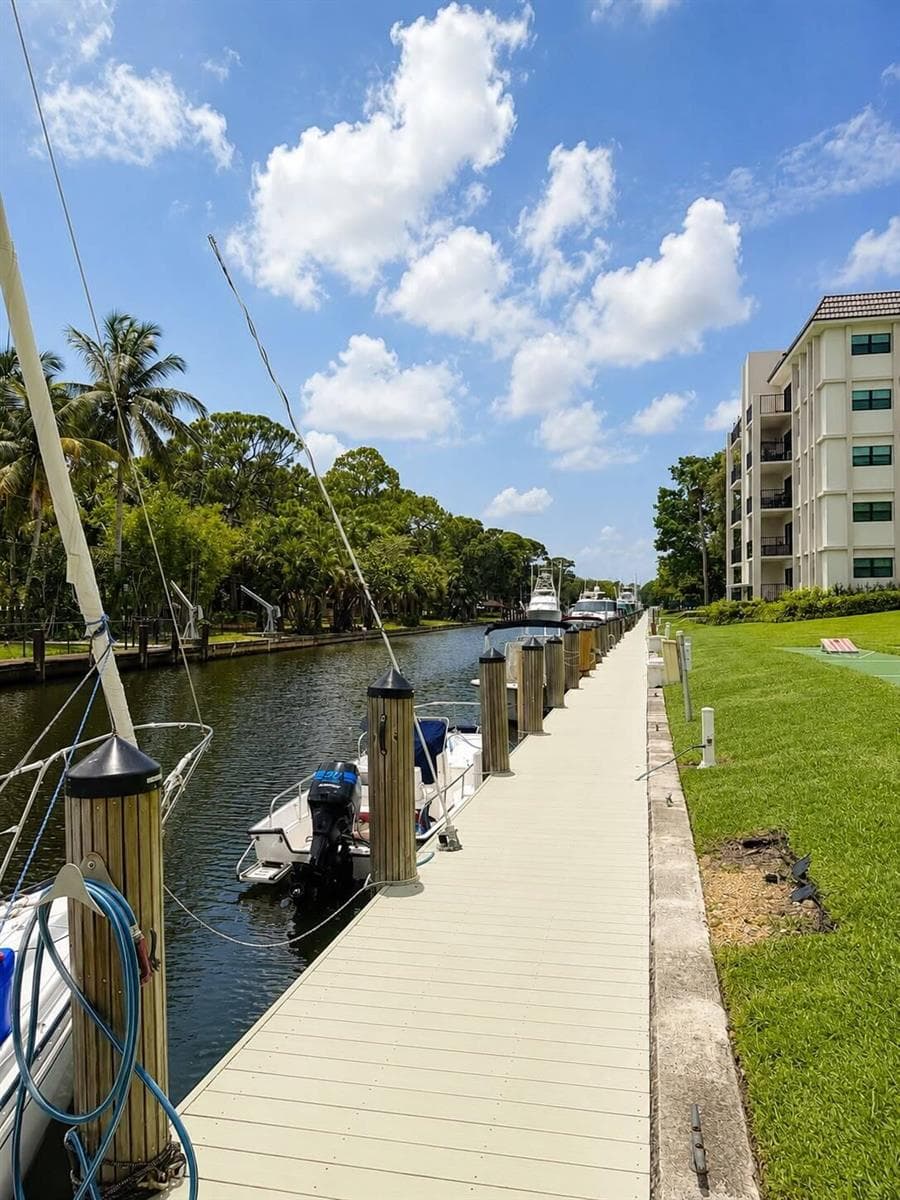 900 RIVER REACH Drive 510 photo 6