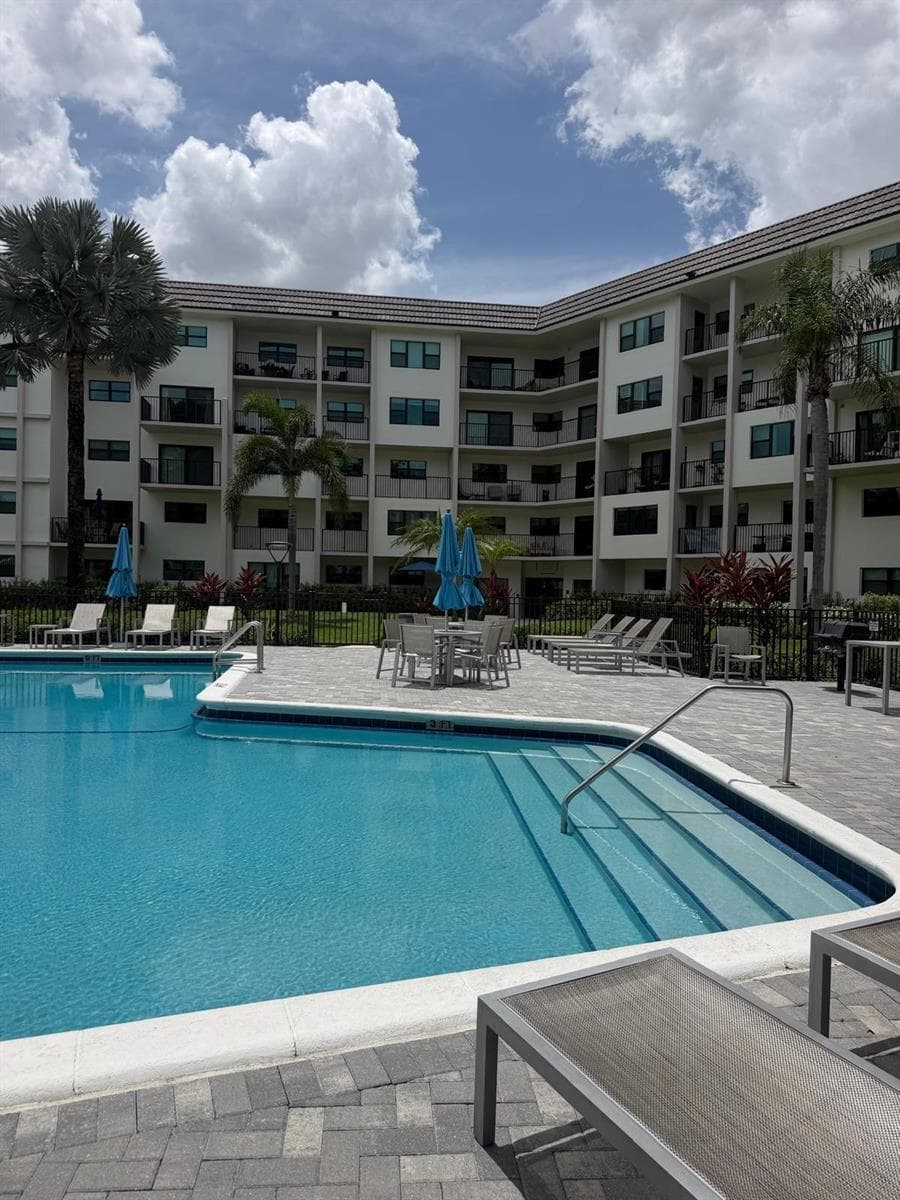 900 RIVER REACH Drive 510 photo 10