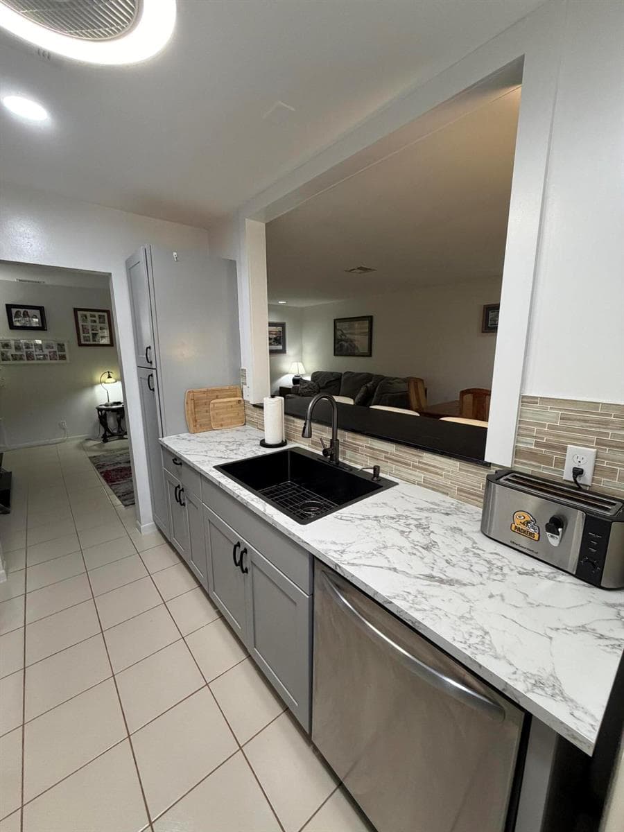 14010 Nesting Way C photo 5