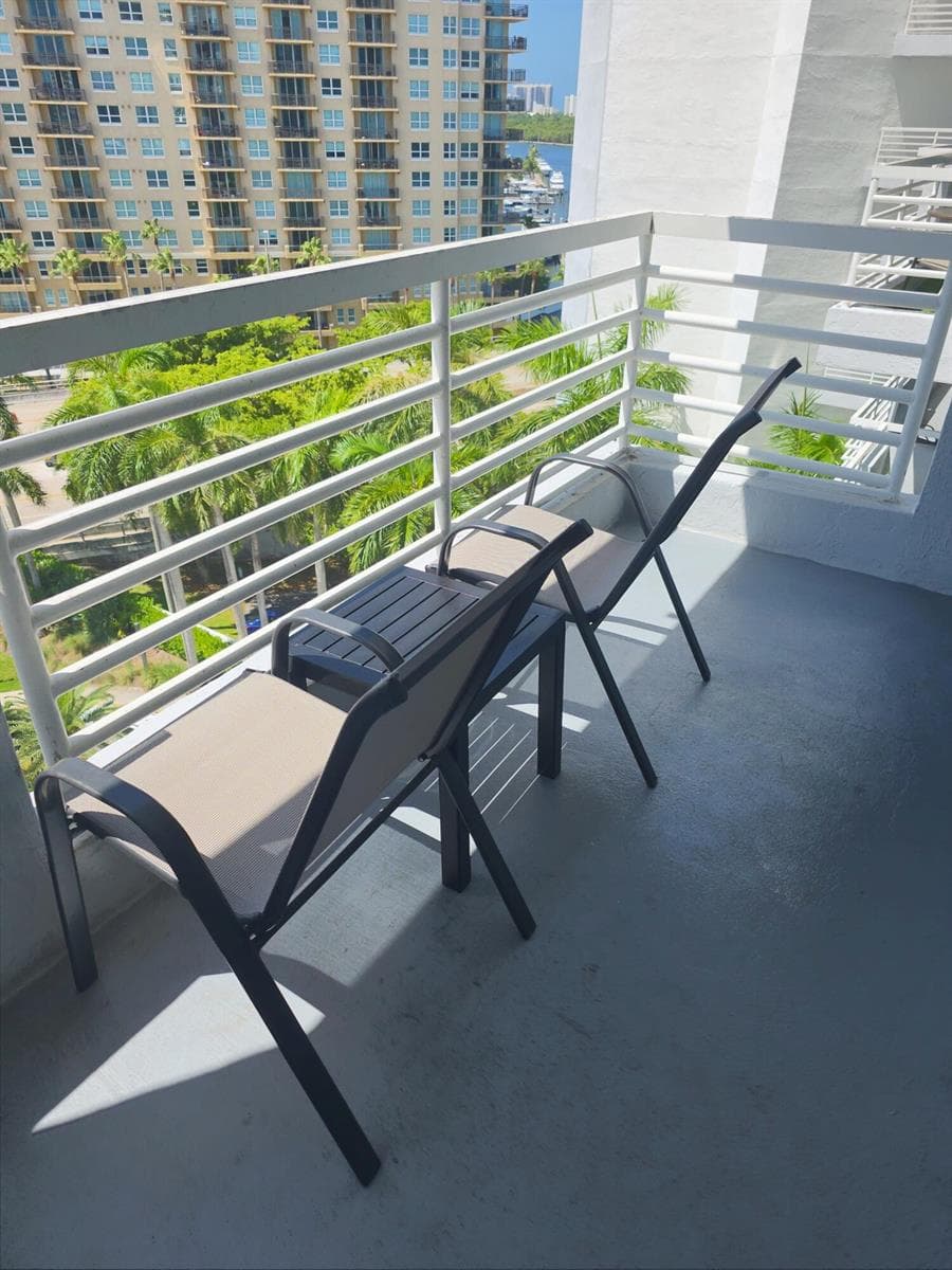 2670 E SUNRISE Boulevard 915 photo 19