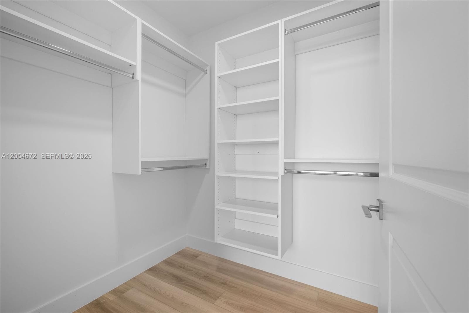 101 Diplomat Pkwy 1407 photo 22