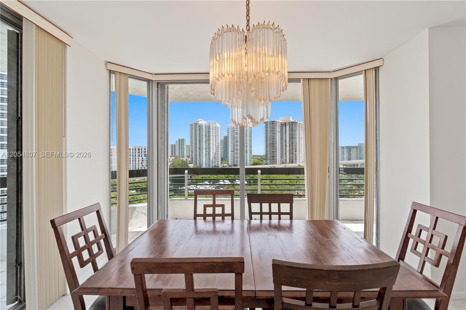 3600 Mystic Pointe Dr 1207 photo 7