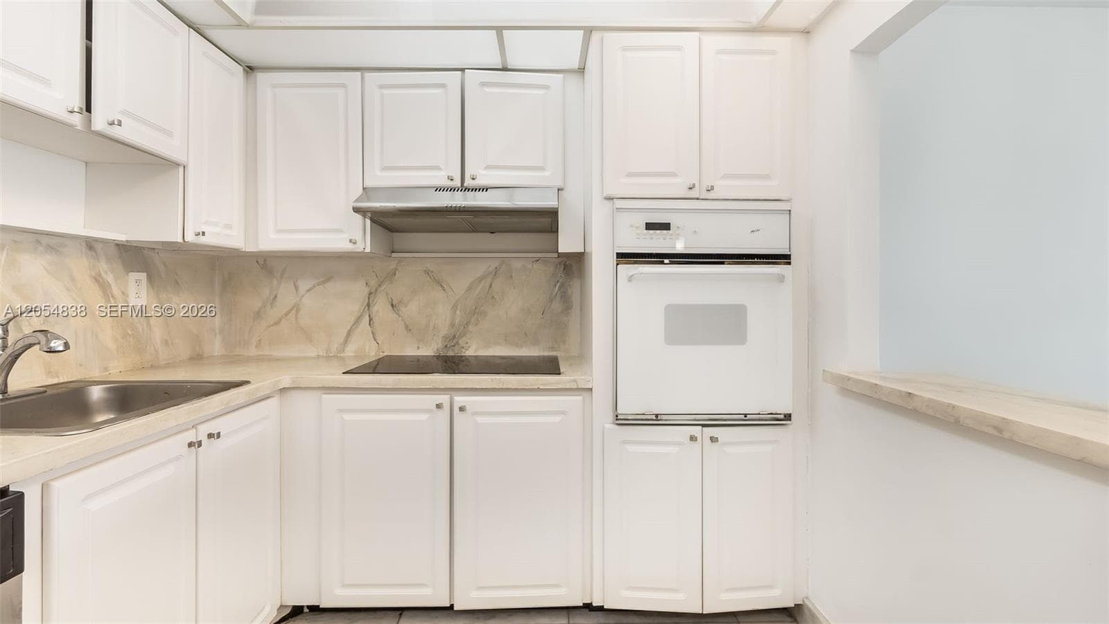 19380 Collins Ave 1423 photo 22