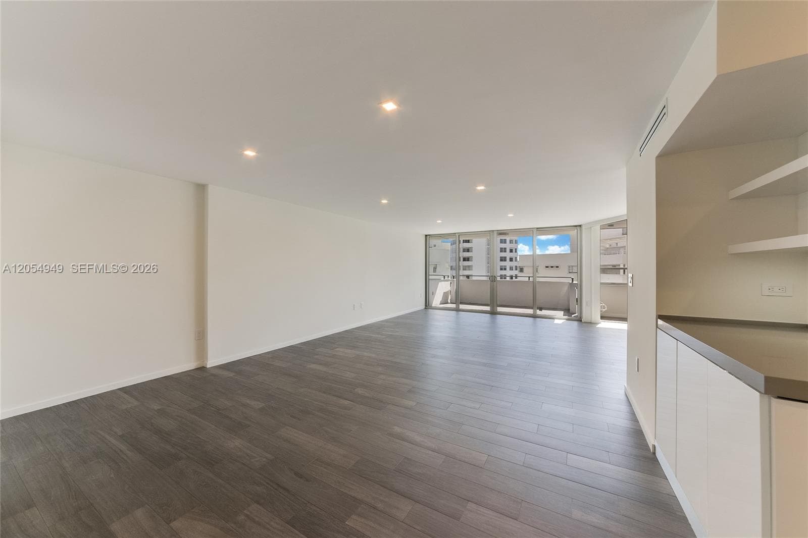 11 Island Ave 908 photo 15