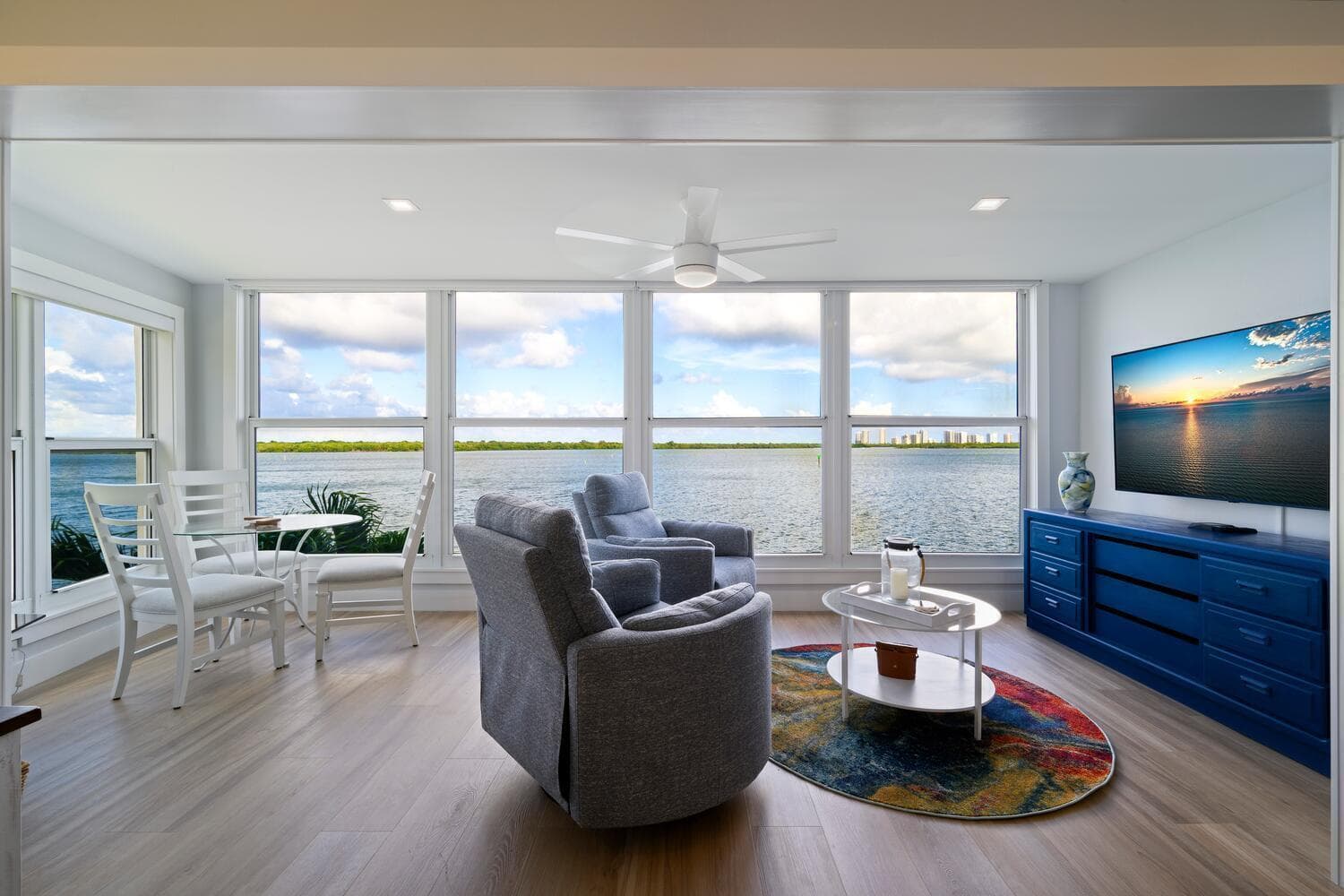 52 Yacht Club Drive 309 photo 2