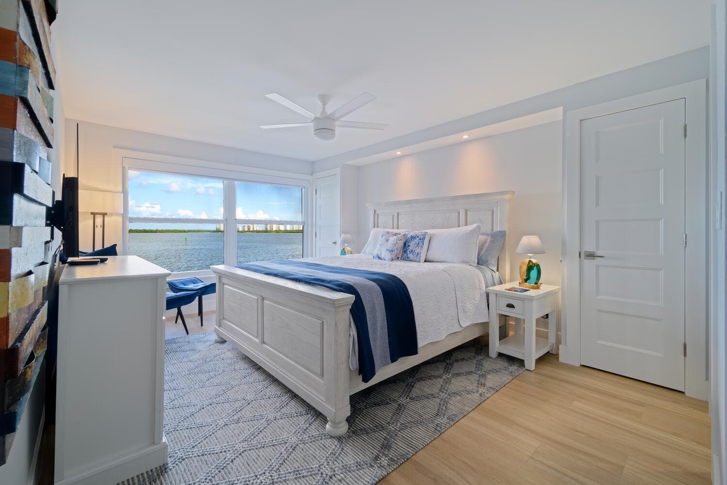 52 Yacht Club Drive 309 photo 12