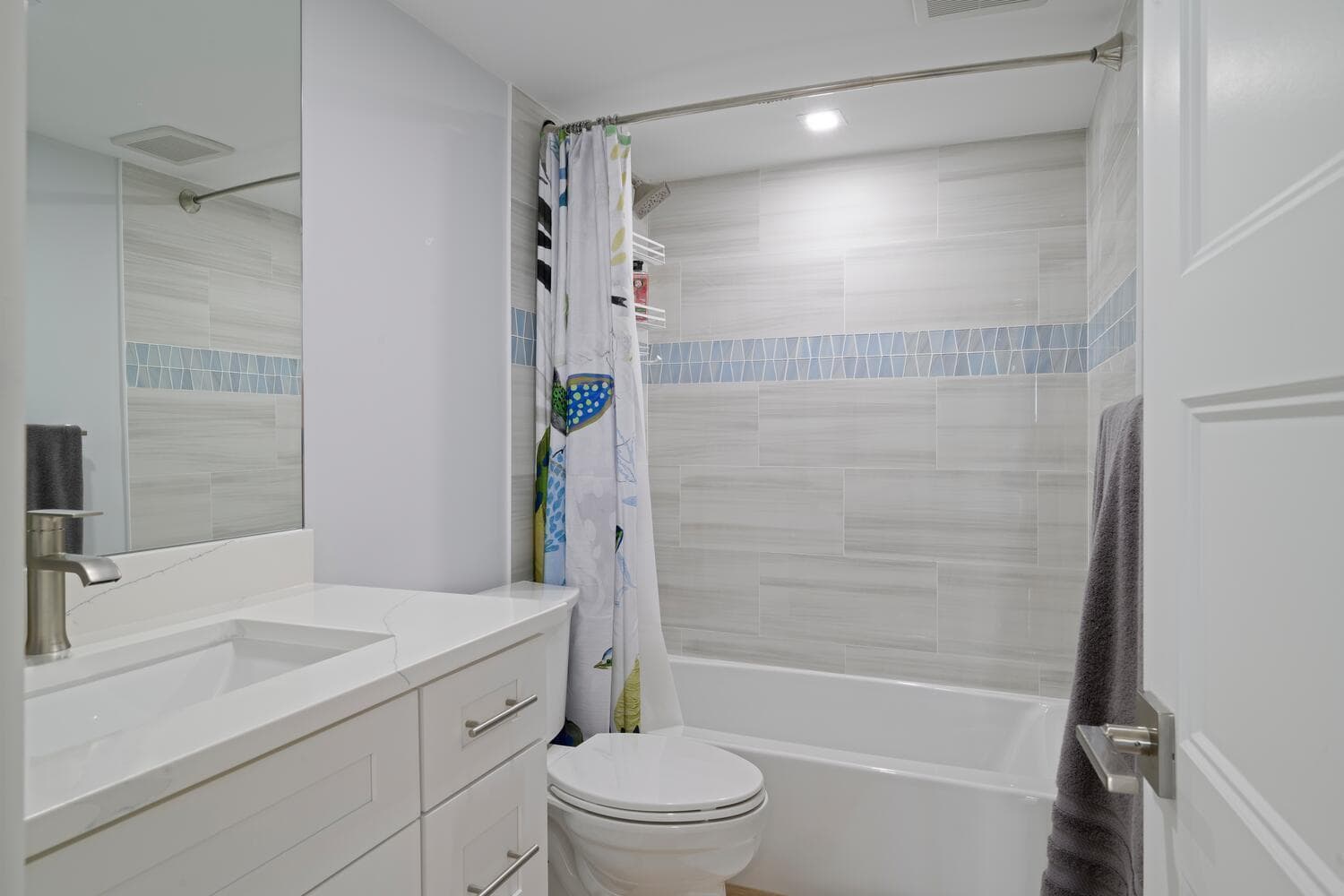 52 Yacht Club Drive 309 photo 18