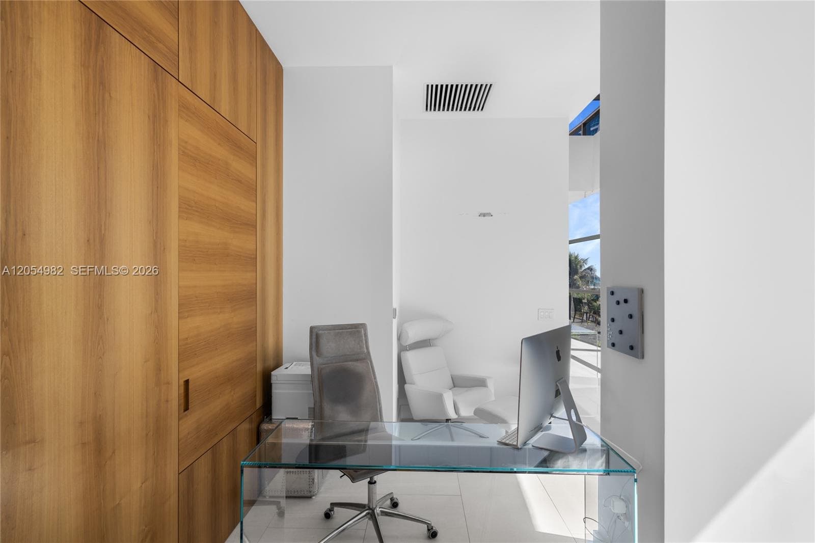 5875 Collins Ave 401 photo 6