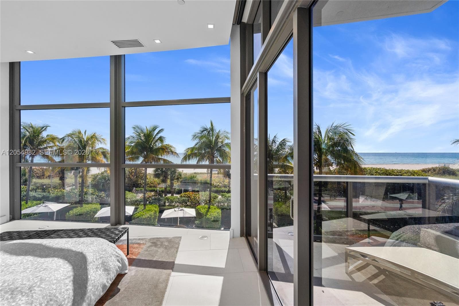 5875 Collins Ave 401 photo 12