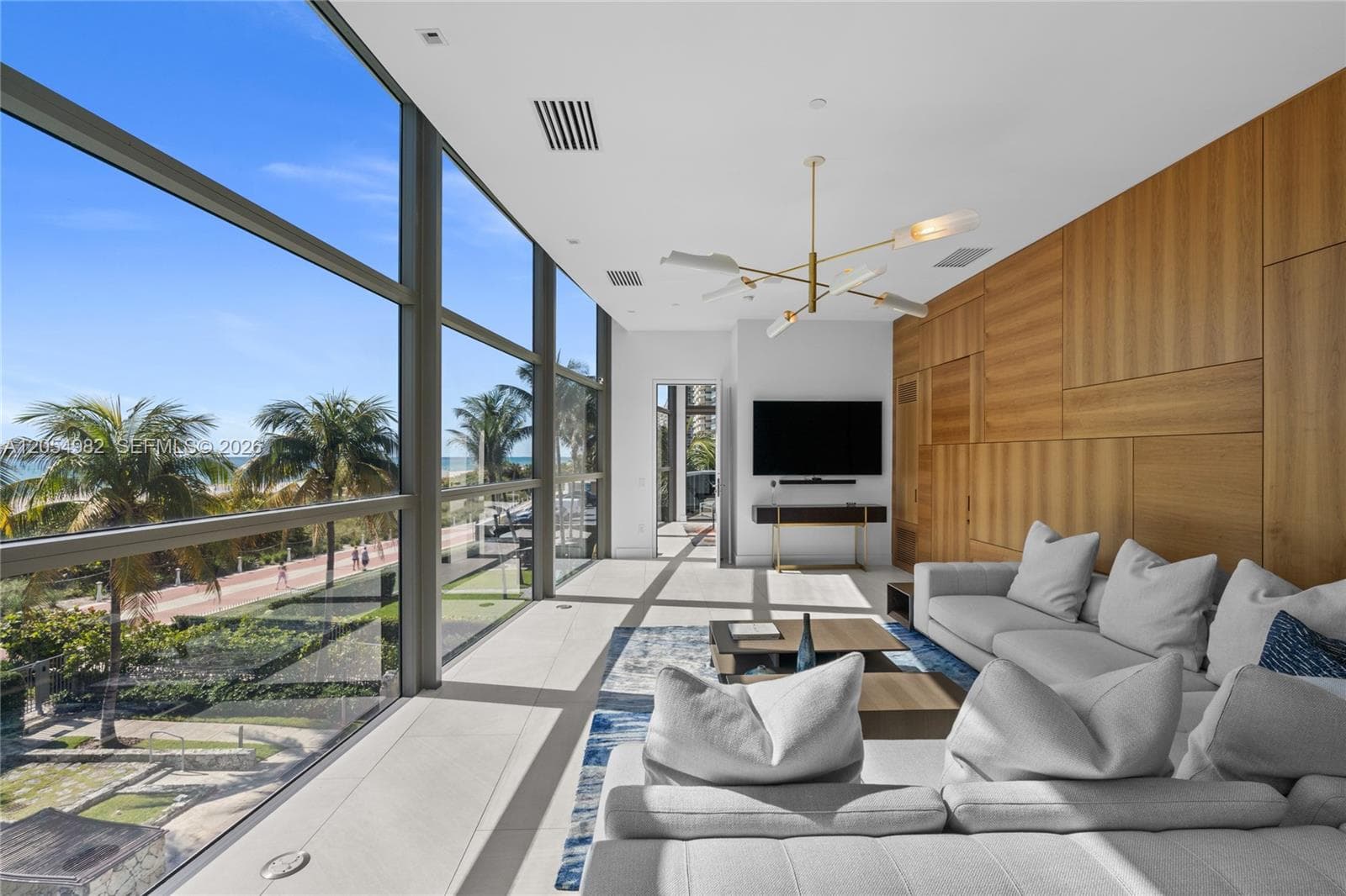 5875 Collins Ave 401 photo 5