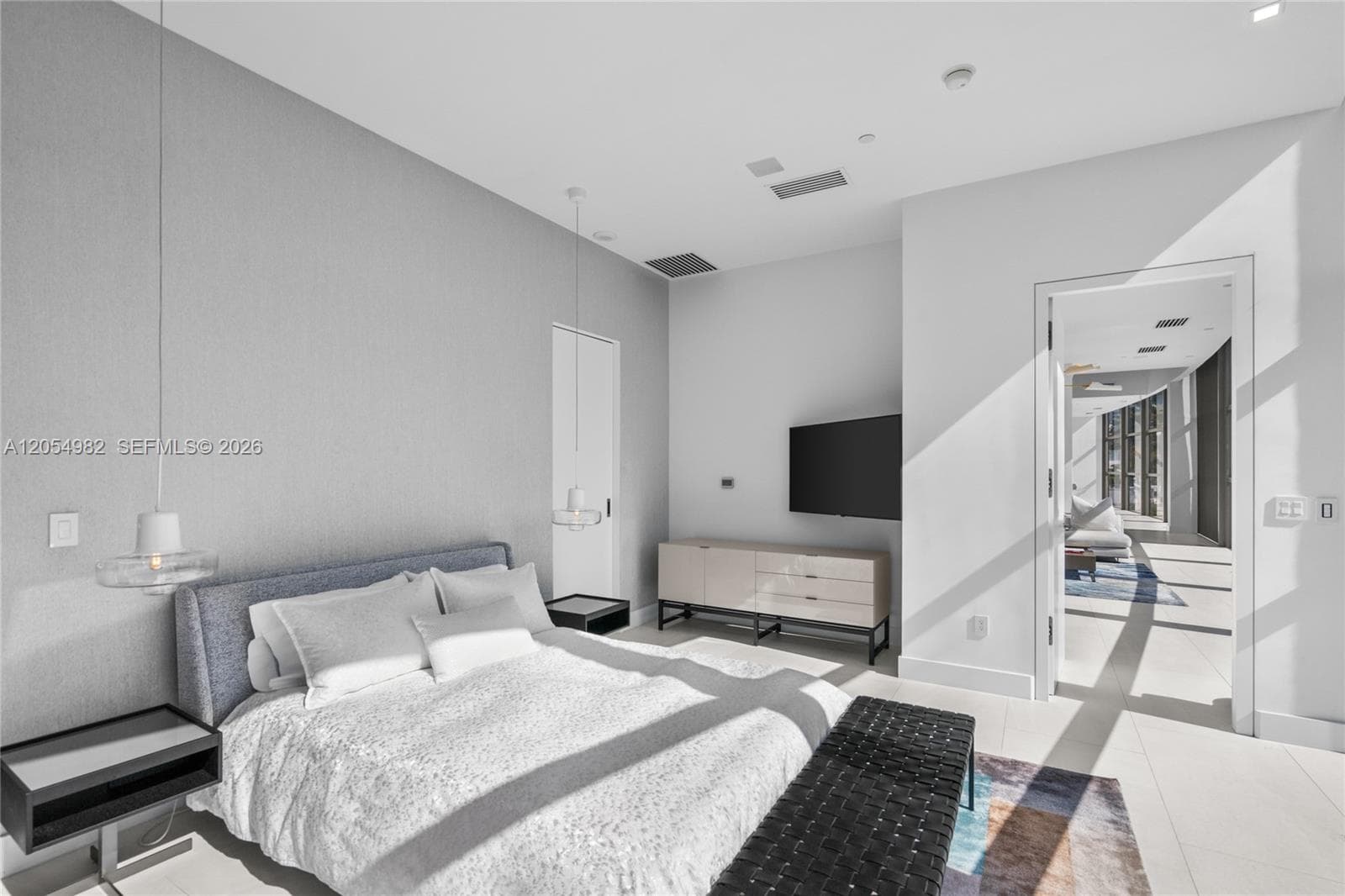 5875 Collins Ave 401 photo 15