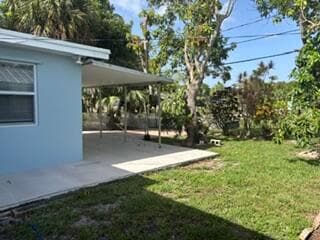 58 ANDROS Road photo 2