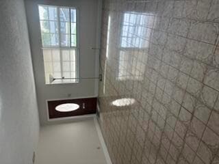 58 ANDROS Road photo 10