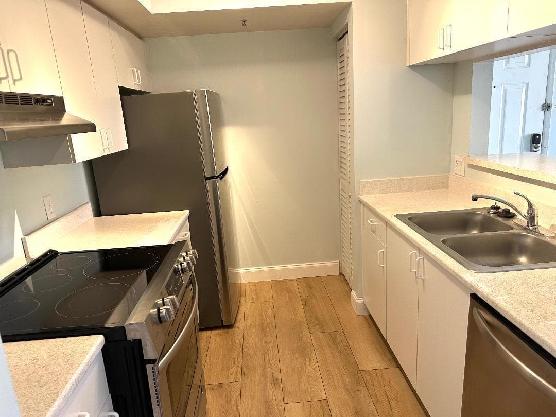103 Yacht Club Way 208 photo 5