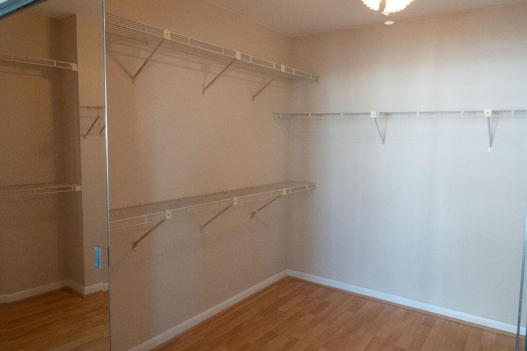 200 LESLIE Drive 819 photo 15