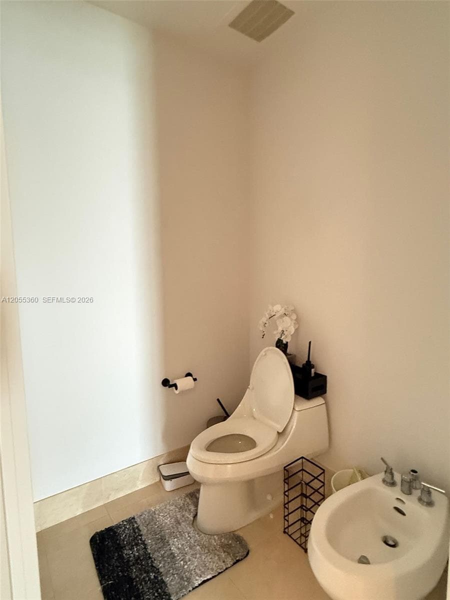 18101 Collins Ave 1605 photo 13