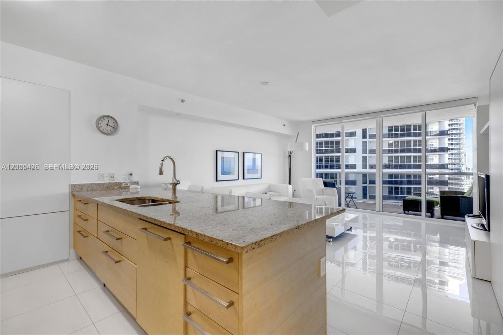 1830 S Ocean Dr 2609 photo 2
