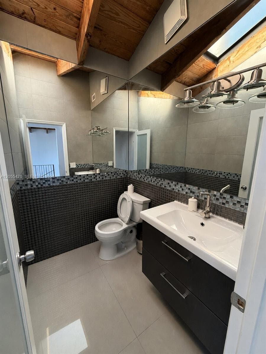 313 Hendricks Isle 4 photo 7