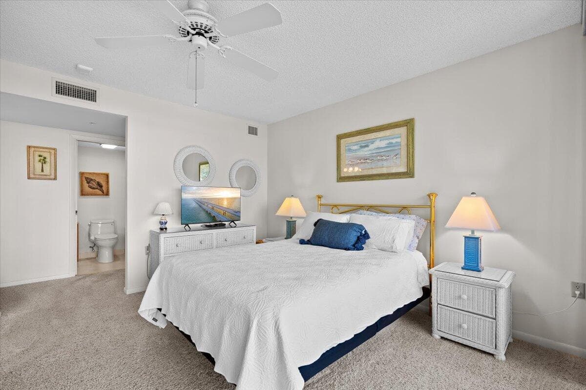 2001 Marina Isle Way 405 photo 16