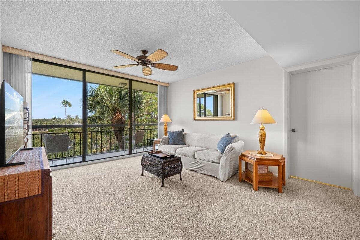 2001 Marina Isle Way 405 photo 10