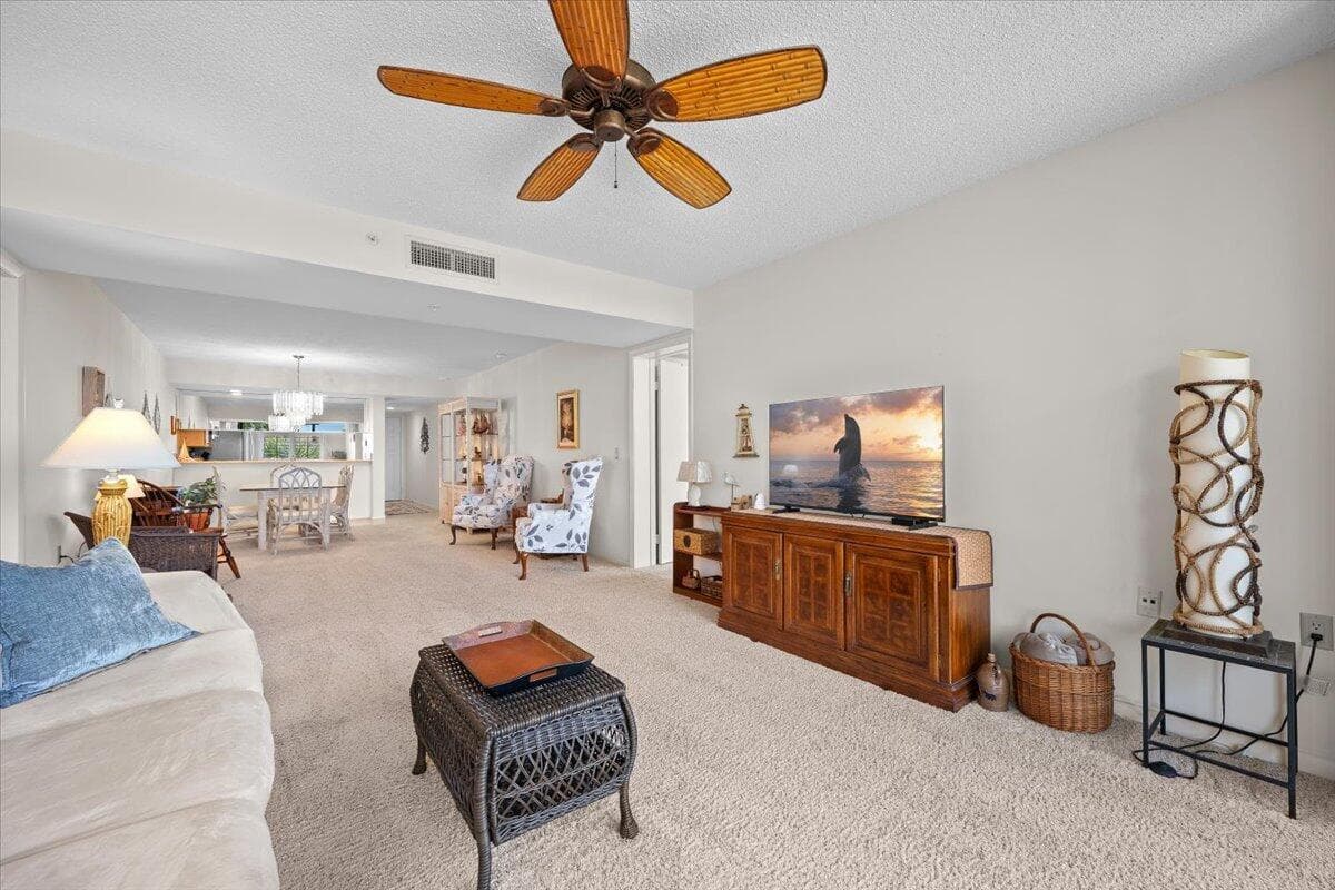 2001 Marina Isle Way 405 photo 11