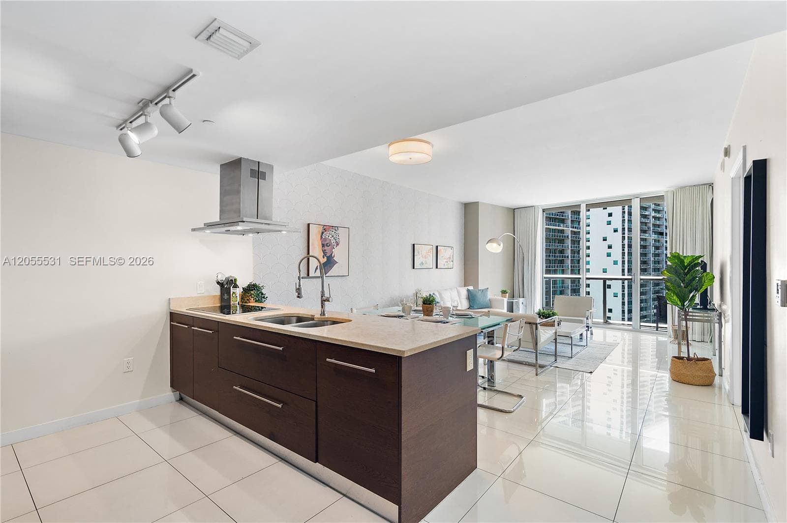 485 Brickell Ave 2306 photo 2