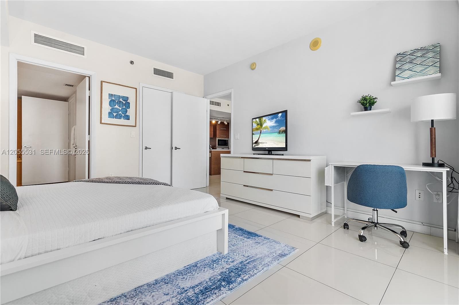 485 Brickell Ave 2306 photo 20