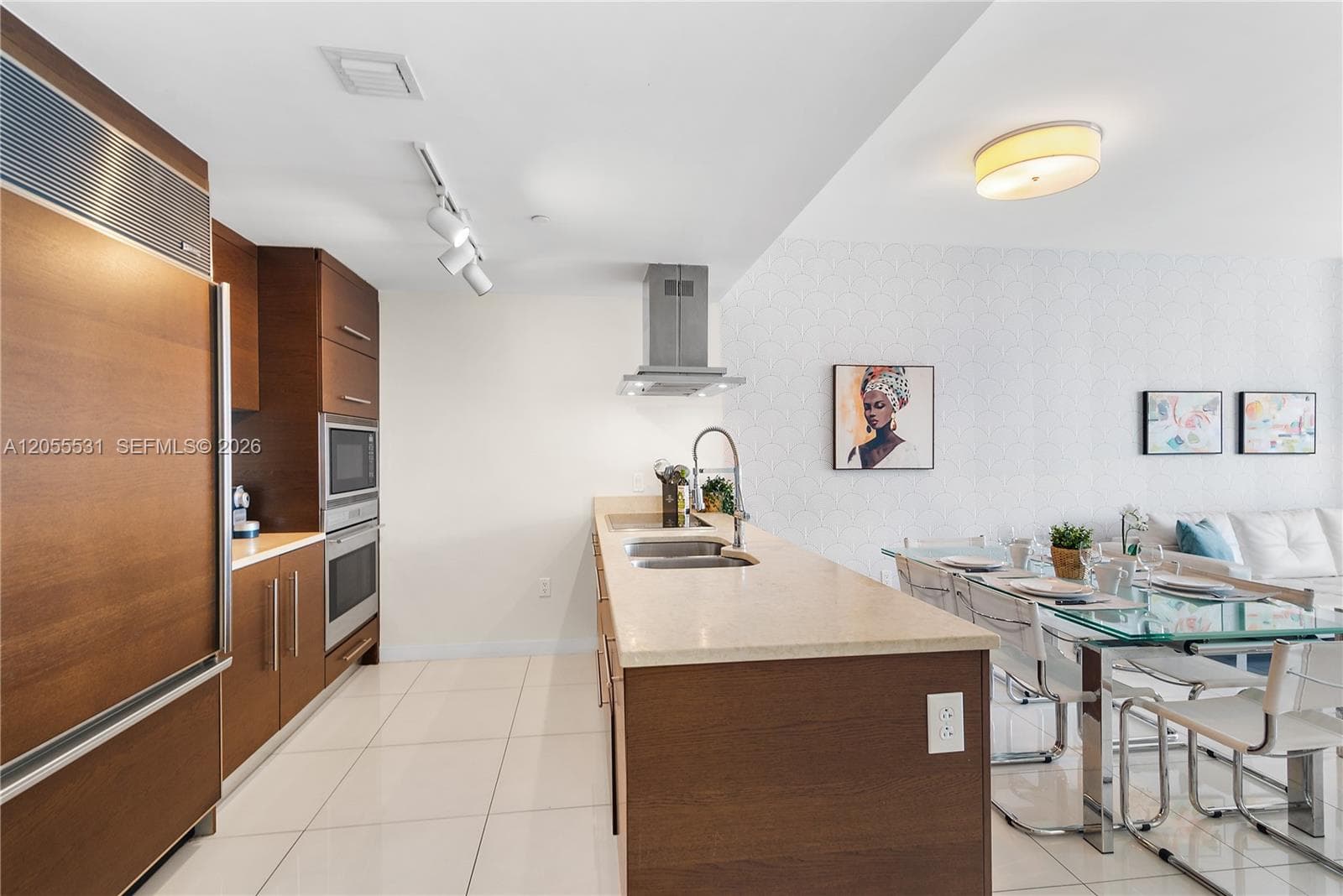 485 Brickell Ave 2306 photo 4