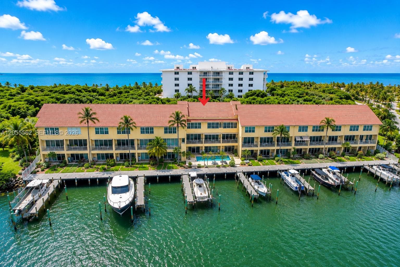 4234 N Ocean Dr photo 6