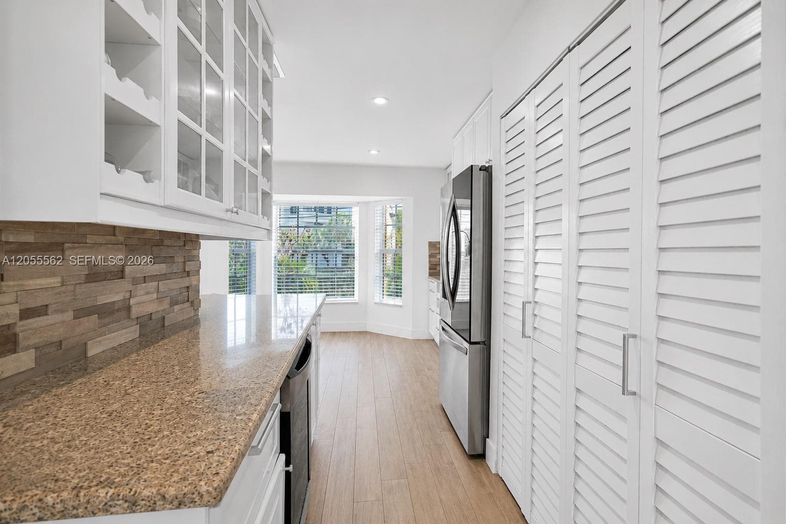 4234 N Ocean Dr photo 14