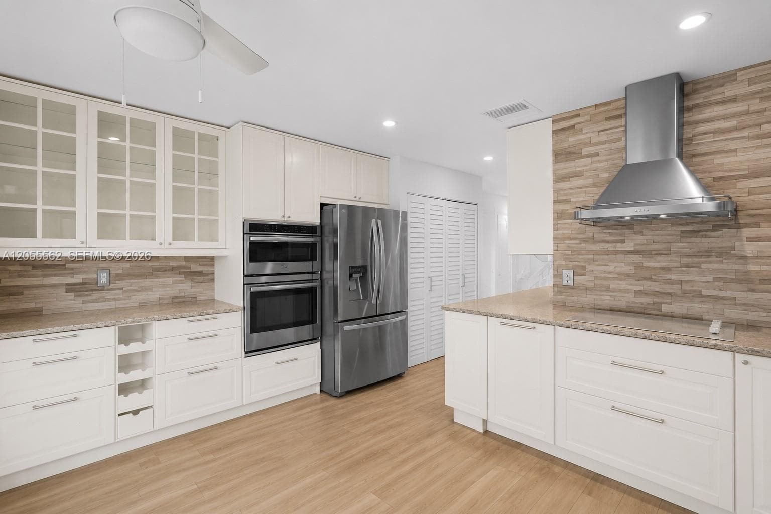 4234 N Ocean Dr photo 18