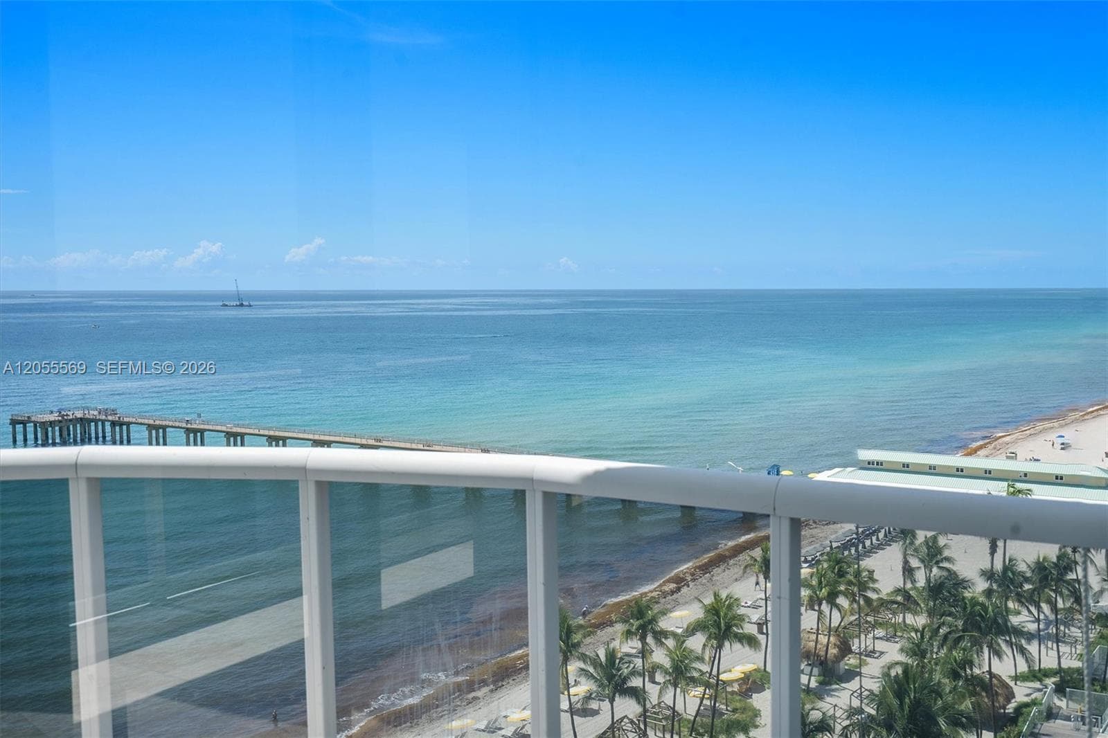 16711 Collins Ave 1207 photo 3