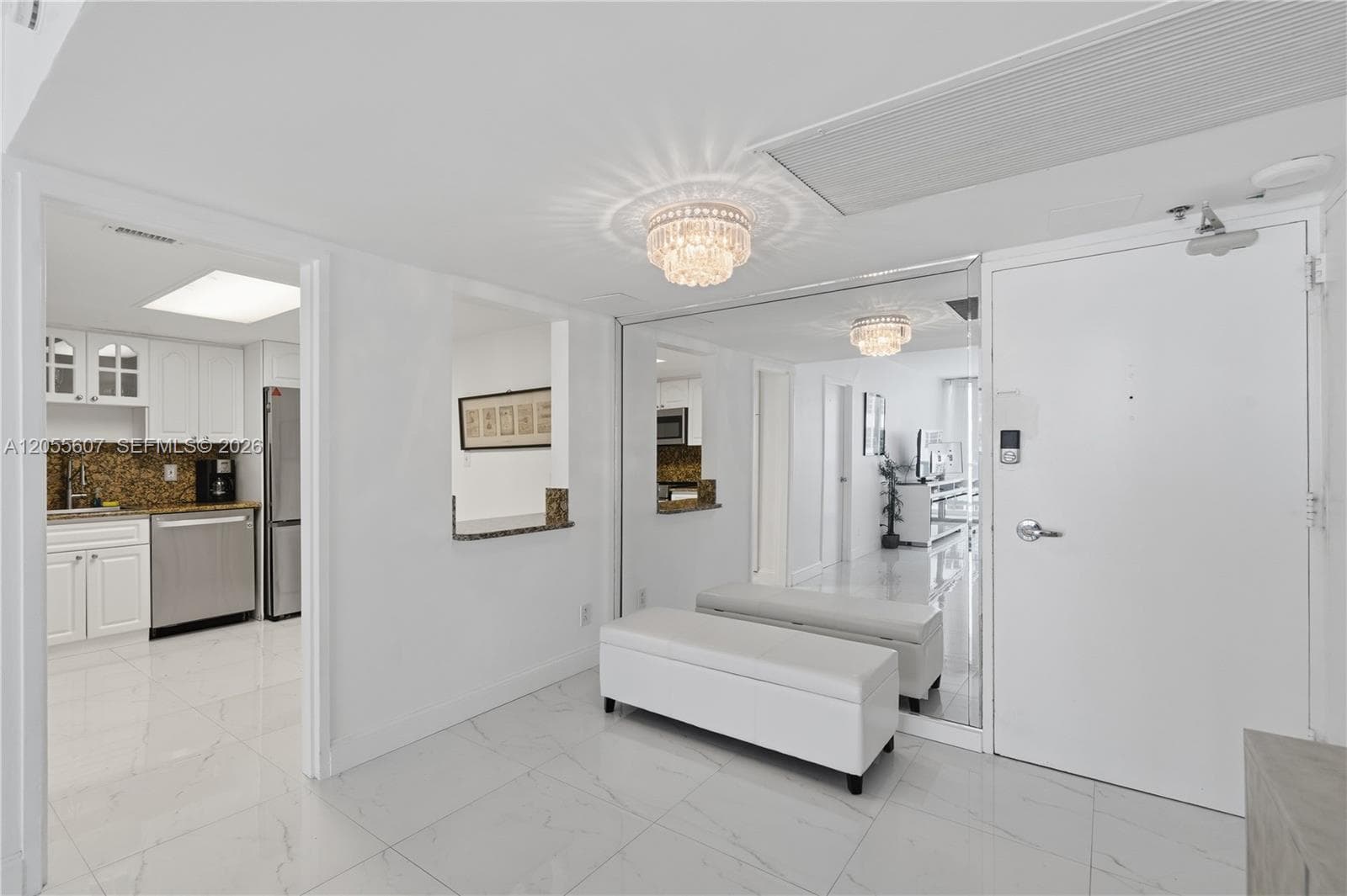 5151 Collins Ave 1027 photo 4