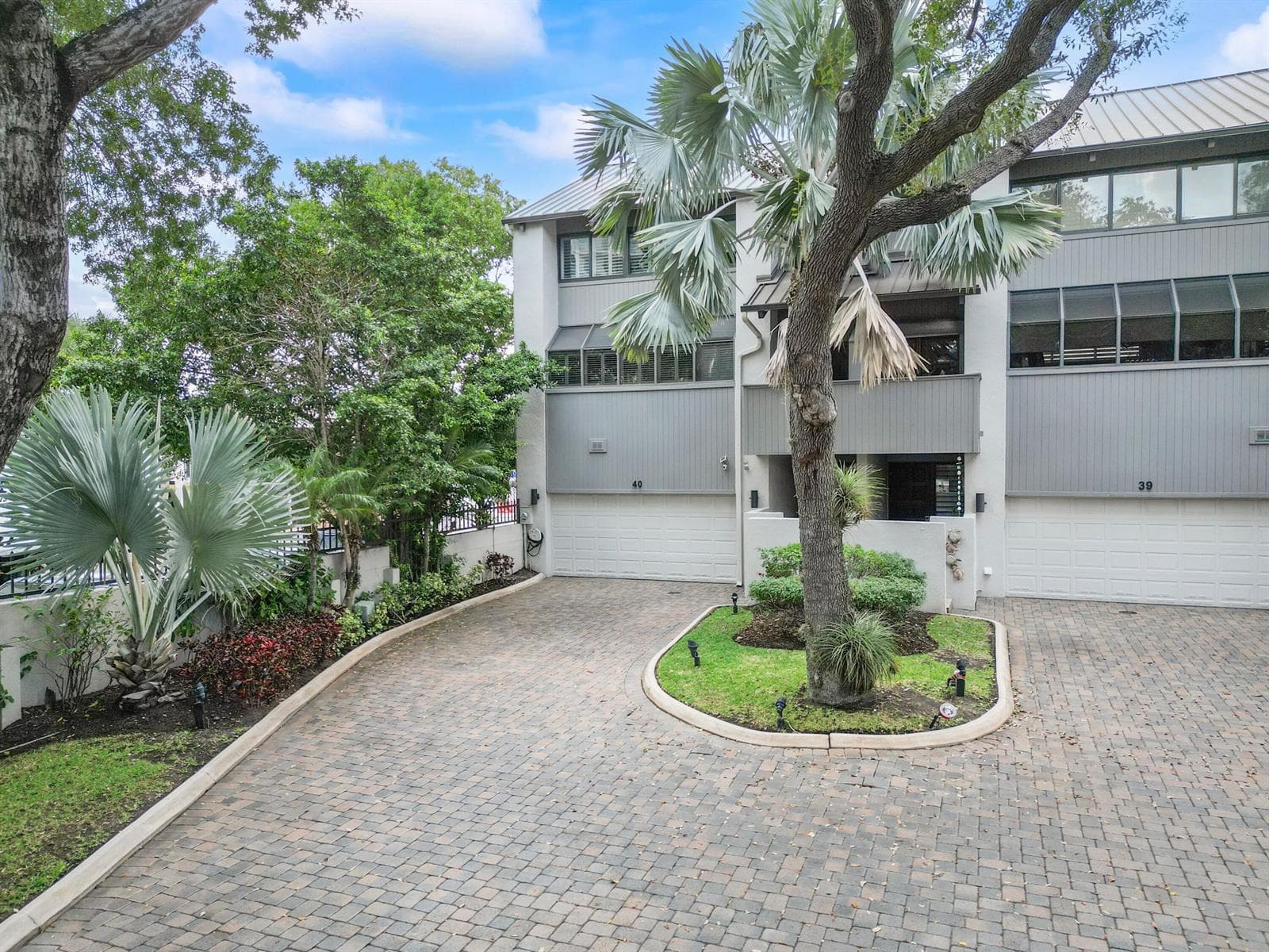 40 Portside Drive photo 3