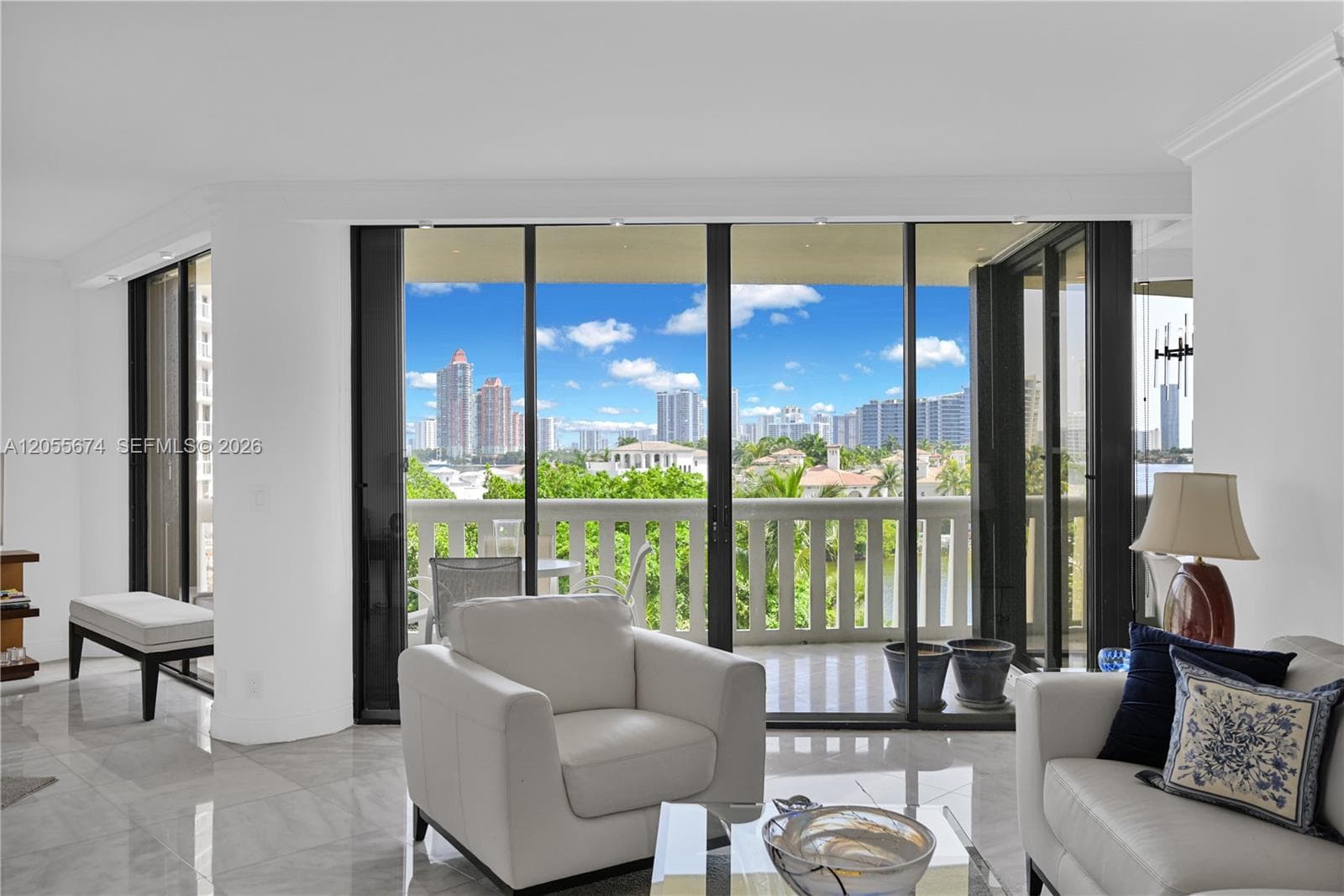 3000 Island Blvd 505 photo 13