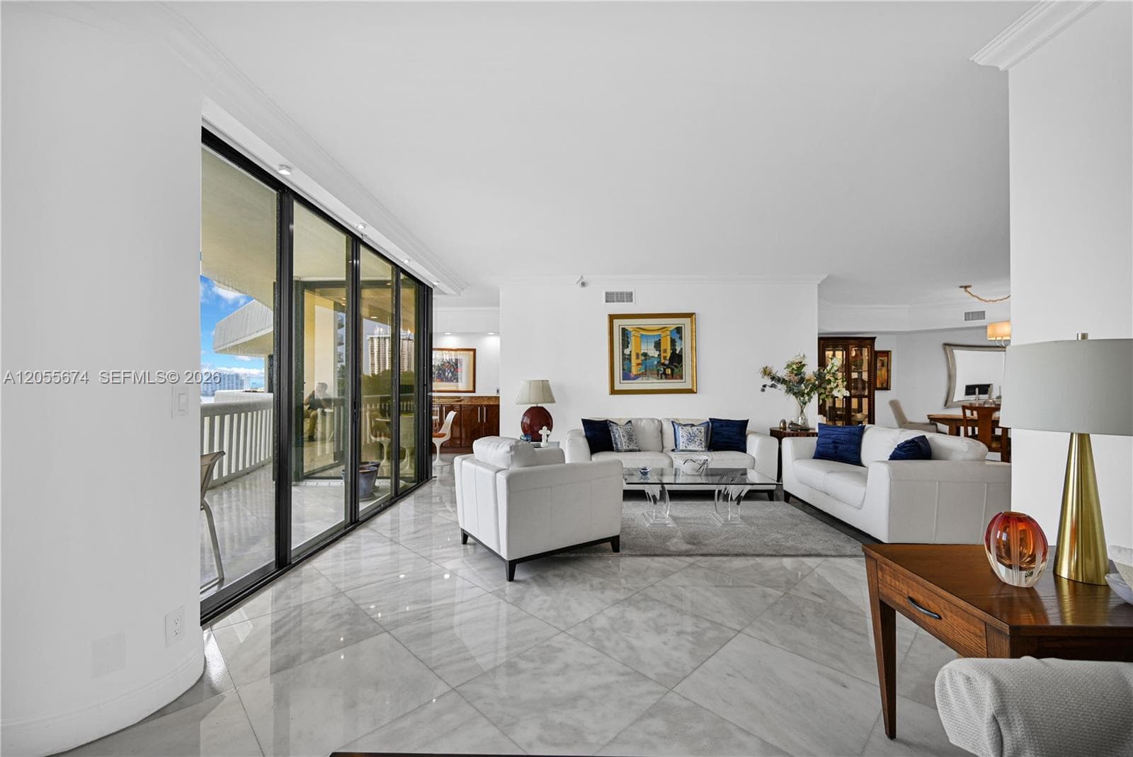 3000 Island Blvd 505 photo 19