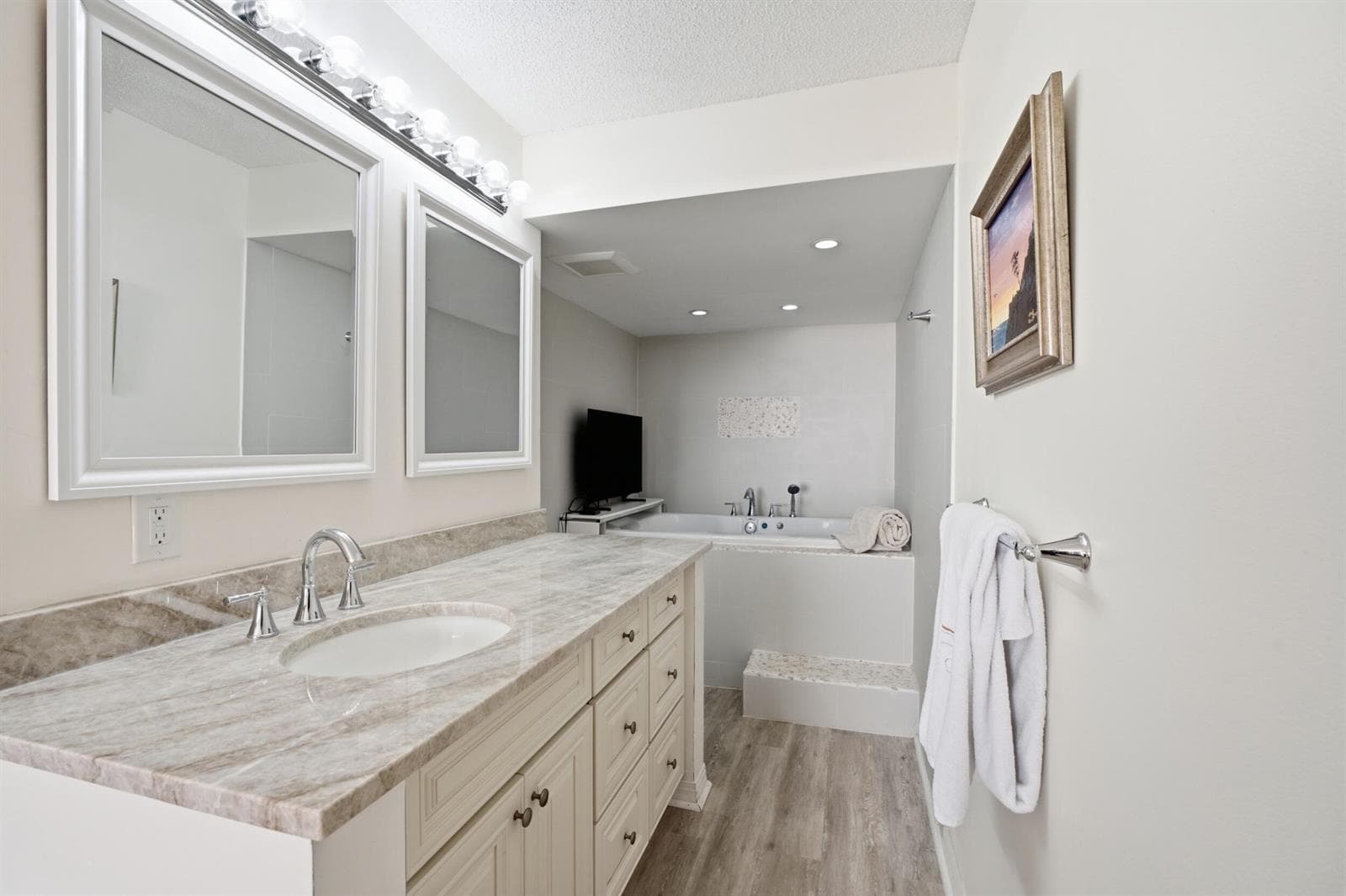 9400 S Ocean Drive 208 photo 18