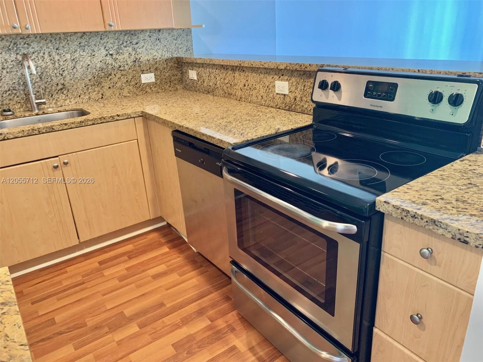 100 Bayview Dr 1930 photo 13