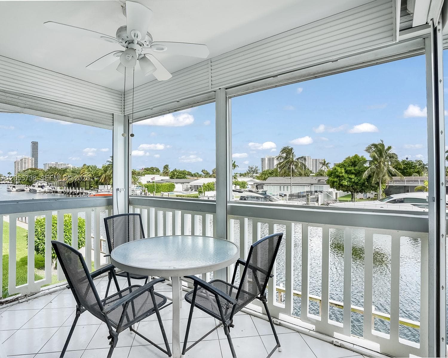 455 Paradise Isle Blvd 207 photo 1