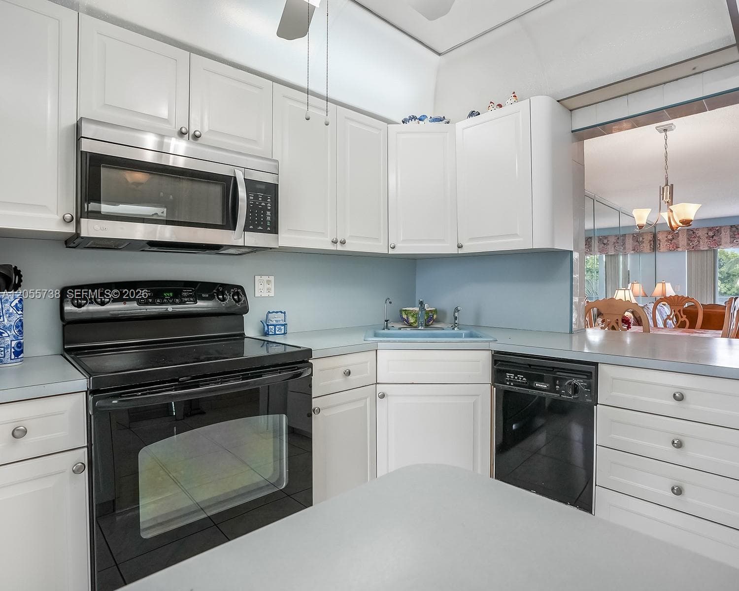 455 Paradise Isle Blvd 207 photo 4