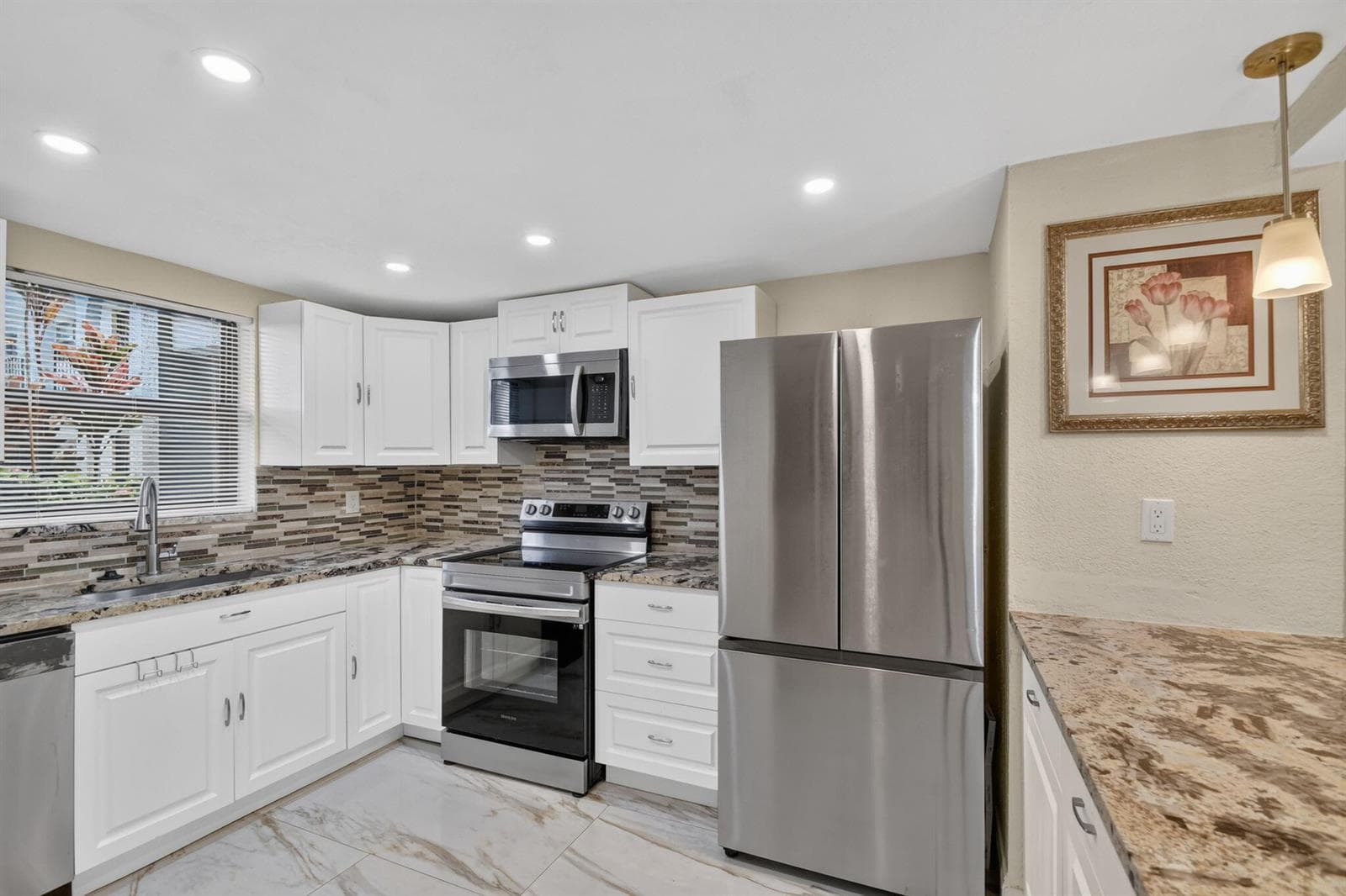 2101 W Woolbright Road J107 photo 6