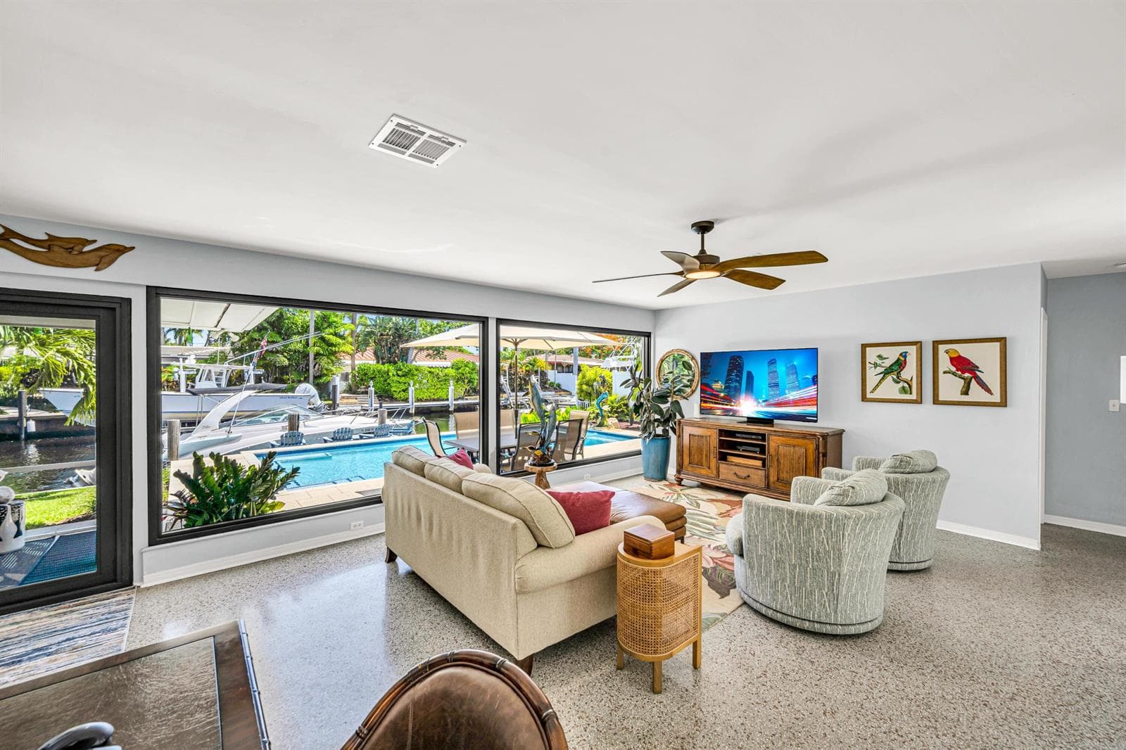 1301 Mandarin Isle photo 3