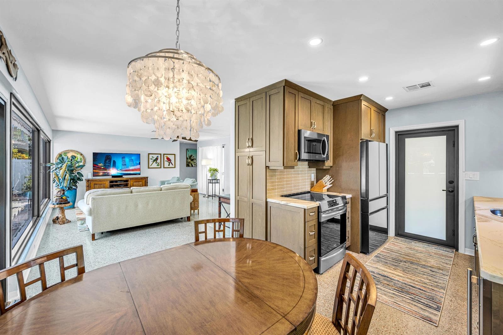 1301 Mandarin Isle photo 11