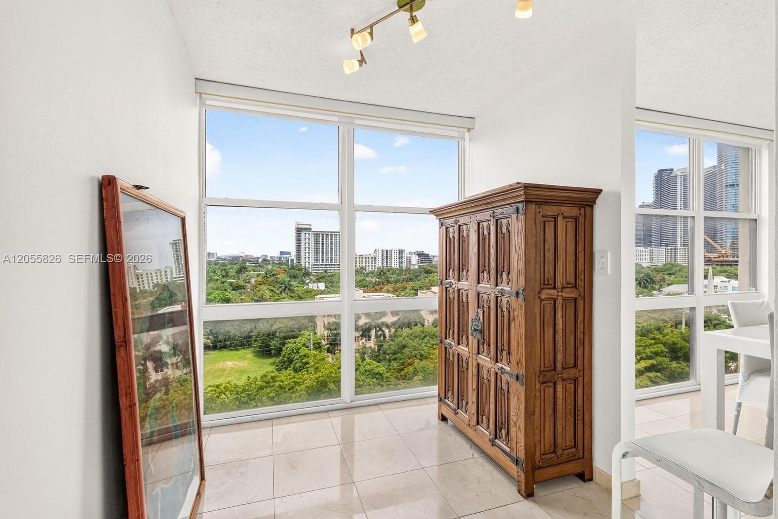 1901 Brickell Ave B1109 photo 12